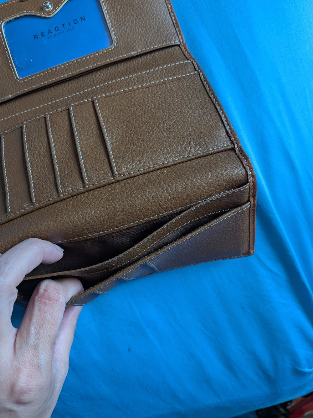 Kenneth Cole Reaction Brown Trifold Leather Wallet